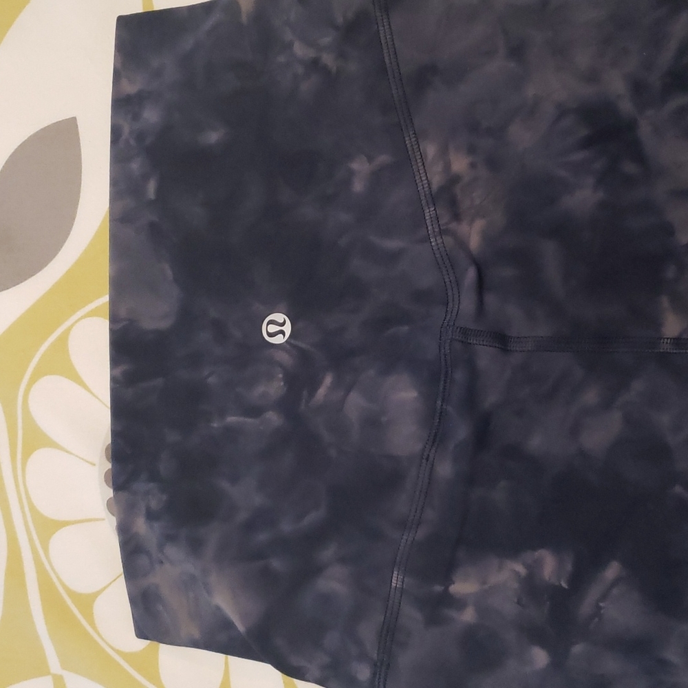 Lululemon Align Diamond Dye Leggings 23" *** Free Lululemon gift with purchase